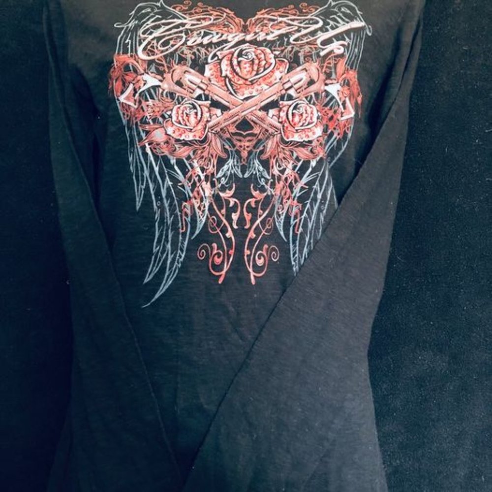 Cowgirl Up Wings Pistols T-shirt